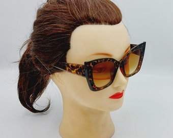 Vintage Retro Tortoise Cat Eye Sunglasses