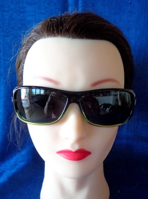 Sale Vintage 2-Tone Sunglasses, Black and Green Su