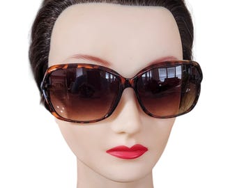 Vintage Unisex Tortoise Sunglasses, Timeless Universal Sunglasses