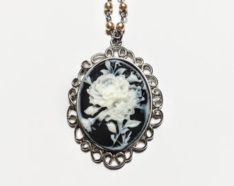 Rose Cameo Pendant Necklace