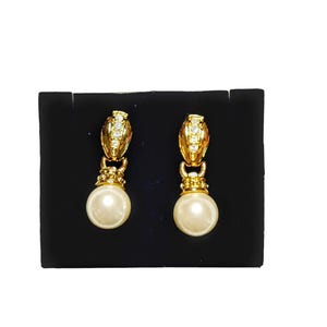 Vintage gouden Avon-pareloorbellen uit de jaren 90