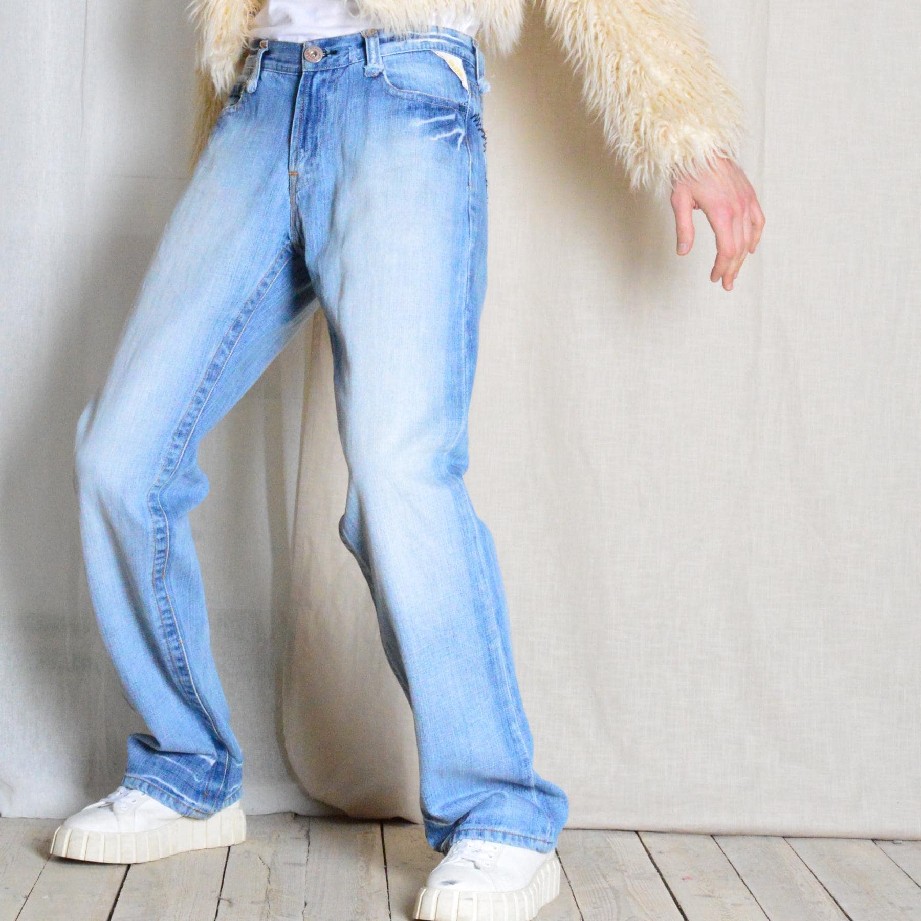 Jean style smoking Denim délavé vintage pour Women | Stella McCartney CA