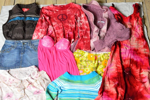 100 pc Y2K Womens Clothing Lot Wholesale Bundle B… - image 2