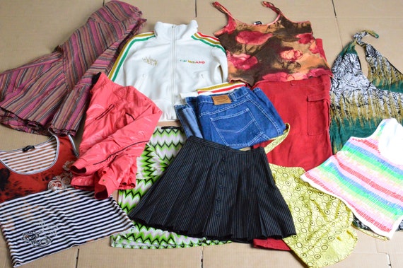 100 pc Y2K Womens Clothing Lot Wholesale Bundle B… - image 4