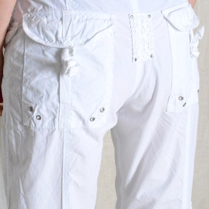 Pantalon cargo blanc Y2K en coton léger pour femmes, tour de taille 31 po. image 7