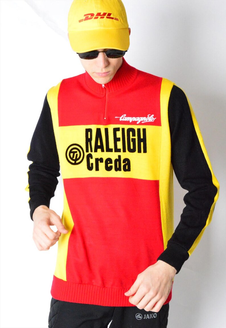 Vintage 90s Red Yellow Colour Block Zipper Jumper Sweater Pullover M Size Medium