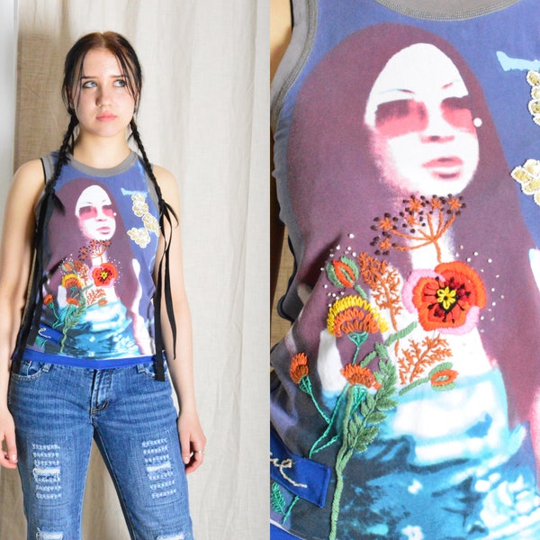 Y2K Colourful Graphic Face Print Beaded Flower Tank Top Size S