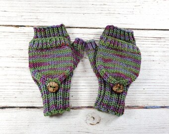 Fingerlose Handschuhe mit Kappe für Kleinkinder, Grün Lila handgefärbt Biowolle