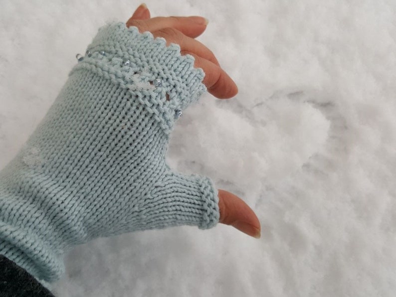 eco-friendly gloves grey handmade knitwear gift to co-worker knitted mittens gray Fair Fashion Fingerless Gloves with beads many colors