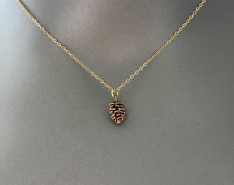 Collar con colgante de piña, collar con colgante de piña en oro, plata u oro rosa, joyería inspirada en la naturaleza y el bosque, regalo para ella.