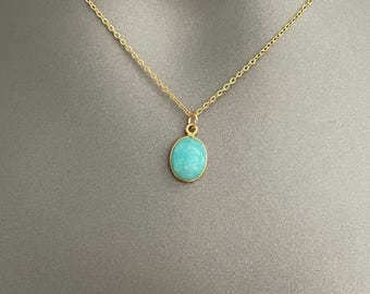 Amazoniethangerketting – vergulde ovale stenen sieraden | Sierlijke aquablauwe edelsteenketting | Cadeau voor haar, boho-minimalistische stijl