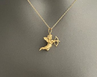 Amor Engel-Halskette - vergoldete Cherub-Anhänger-Halskette | Minimal Liebe Symbol Halskette | Romantische Alltags Schmuck | Geschenk für Sie