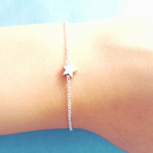 Tiny star bracelet, Gold/ Silver bracelet, Adjustable bracelet, Minimal gift, Dainty gift, Gift for her, Gift for birthday, Gift for mom