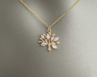 Gouden levensboomketting – elegante, op de natuur geïnspireerde sieraden | Hanger met kristallen blad | Sierlijke stamboombedel | Minimalistisch cadeau voor haar
