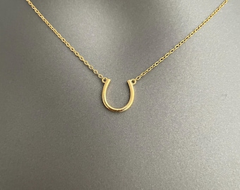 Lucky Horseshoe-ketting – symbolische hanger in goud, zilver of roségoud | Minimalistische gelukssieraden | Betekenisvol cadeau voor haar