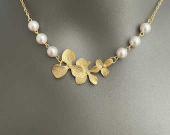 Parelketting orchideebloem – Swarovski 6 mm witte parels | Goud-, zilver- of roséverguld | Elegante bruilofts- en bruidsmeisjessieraden