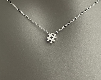 Hashtag-ketting – Minimalistische # hanger | Verguld of verzilverd | Sierlijke ketting voor elke dag | Symbool van verbinding en sociale-mediastijl