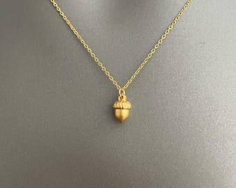 Eikelketting – vergulde of verzilverde bedel | Op de natuur geïnspireerde hanger | Minimalistische bossieraden | Cadeau voor haar