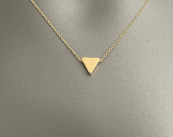 Driehoekige ketting met hanger – goud of verzilverd | Minimalistische geometrische sieraden | Sierlijke moderne ketting cadeau voor haar