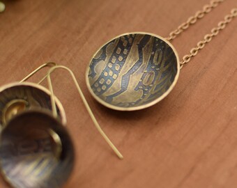 Engraved brass dome necklace - Unique piece