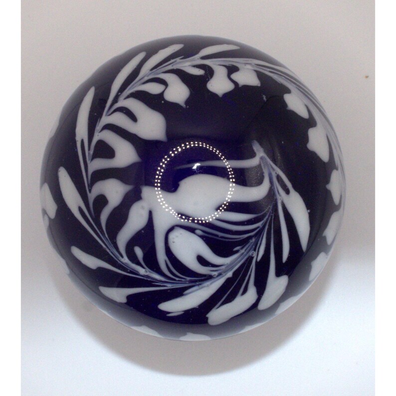 vintage-cobalt-blue-white-swirl-art-glass-paperweight-murano-style
