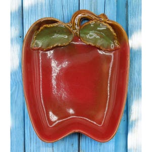 Vintage 3D Ceramic Pottery Apple-Shaped Trinket Dish Tray Red & Green 8&quot;