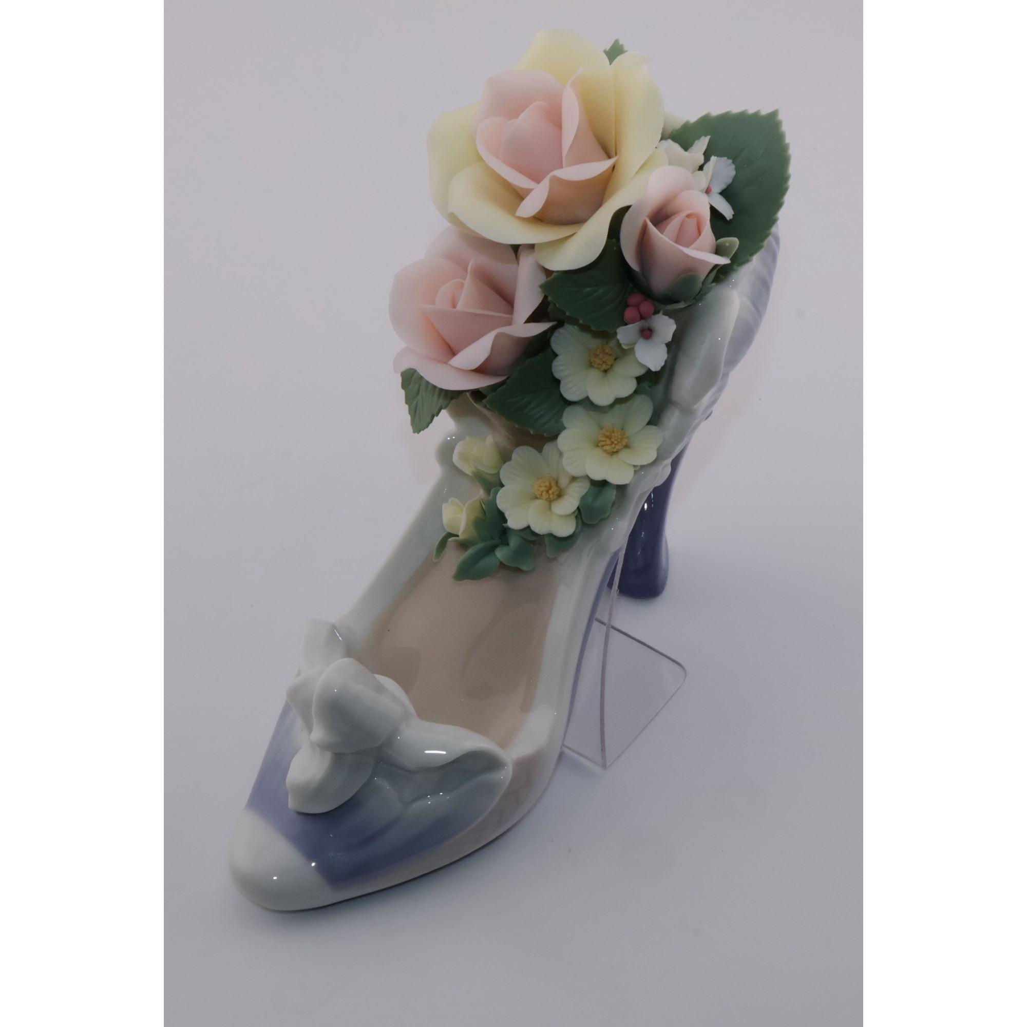 Lladró Stepping Into Spring 06776 Porcelain Shoe With Flowers