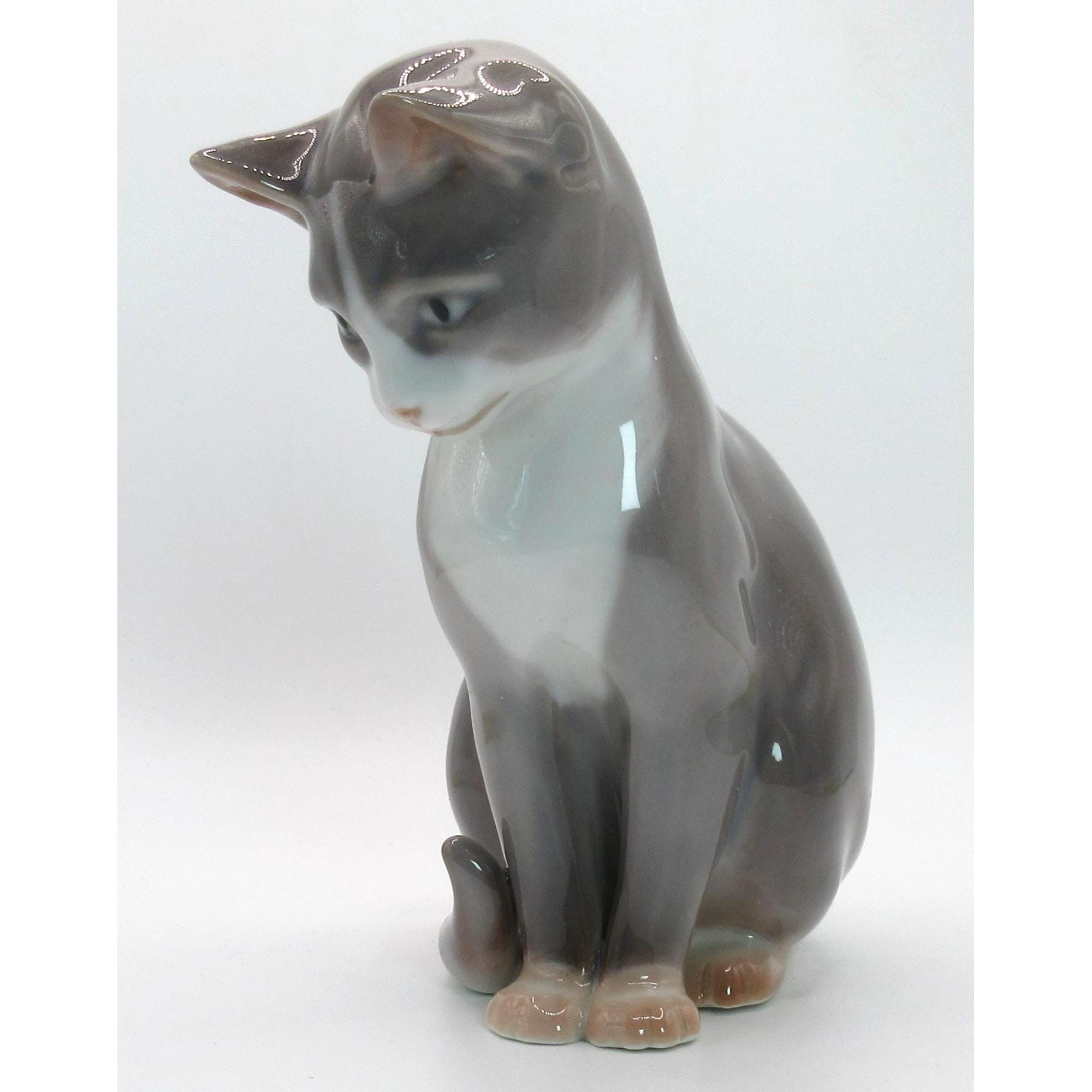 Vintage Royal Copenhagen B&G #1876 Gray White Cat Figurine Denmark