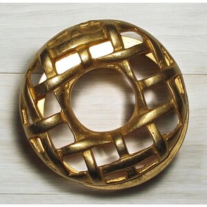 Vintage XIIX Collection Gold Tone Basket Weave Round Scarf Clip USA