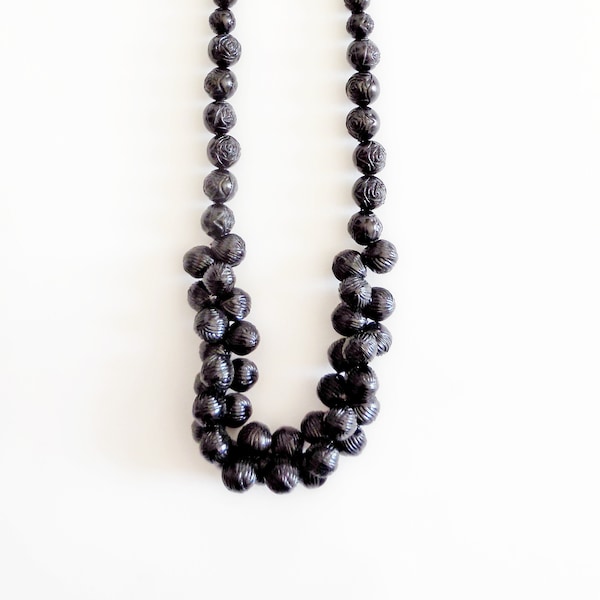 Collier vintage perles noires ciselées fleurs - Années 70