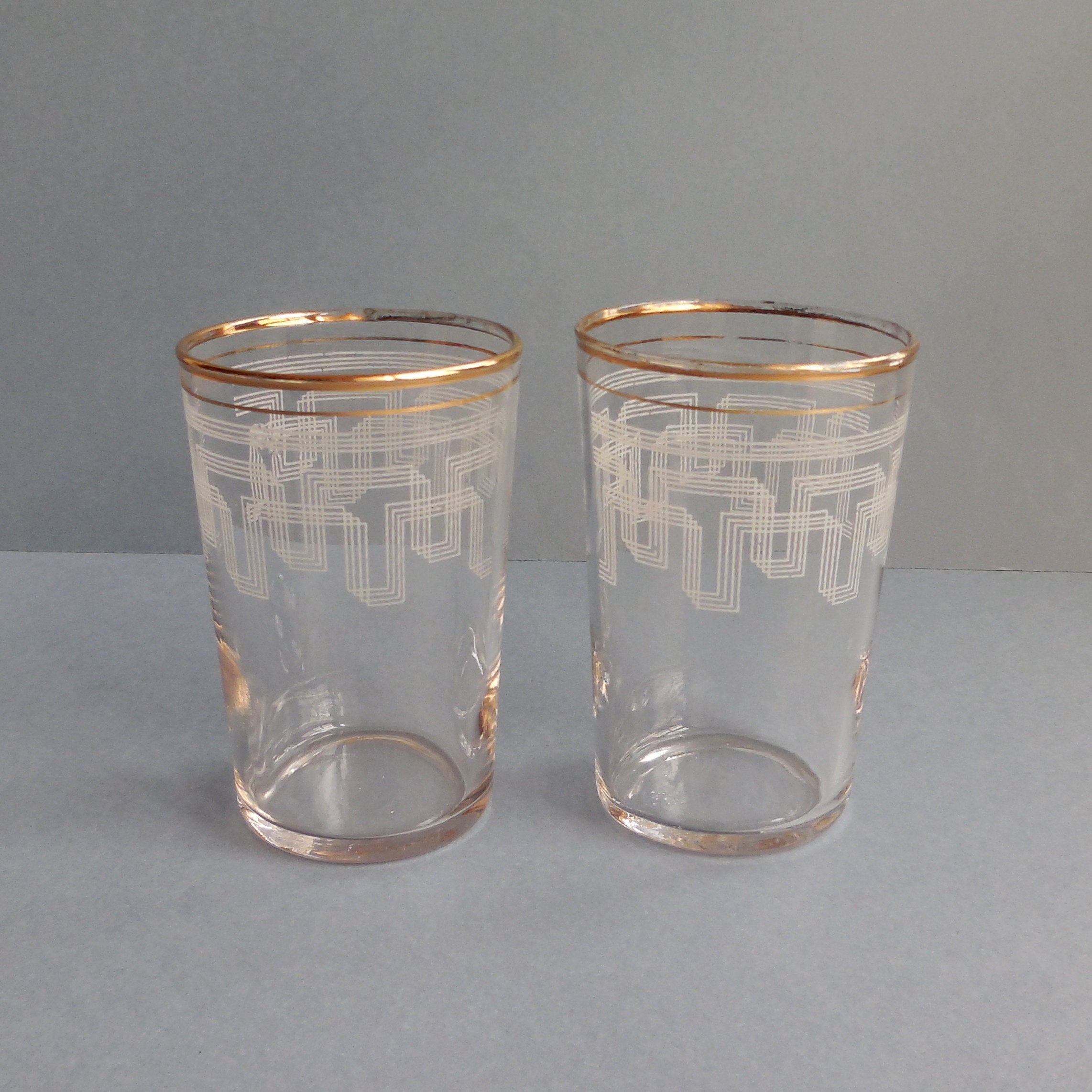 Verres Anciens Gravés - Gobelets Années 50 Lot de 2.