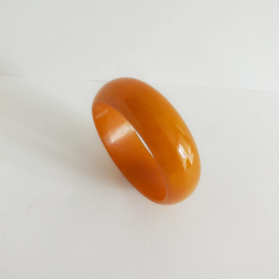 Bracelet Jonc Bakélite Vintage Orange Ambré Marbré - Largeur 2,5 Cm - France
