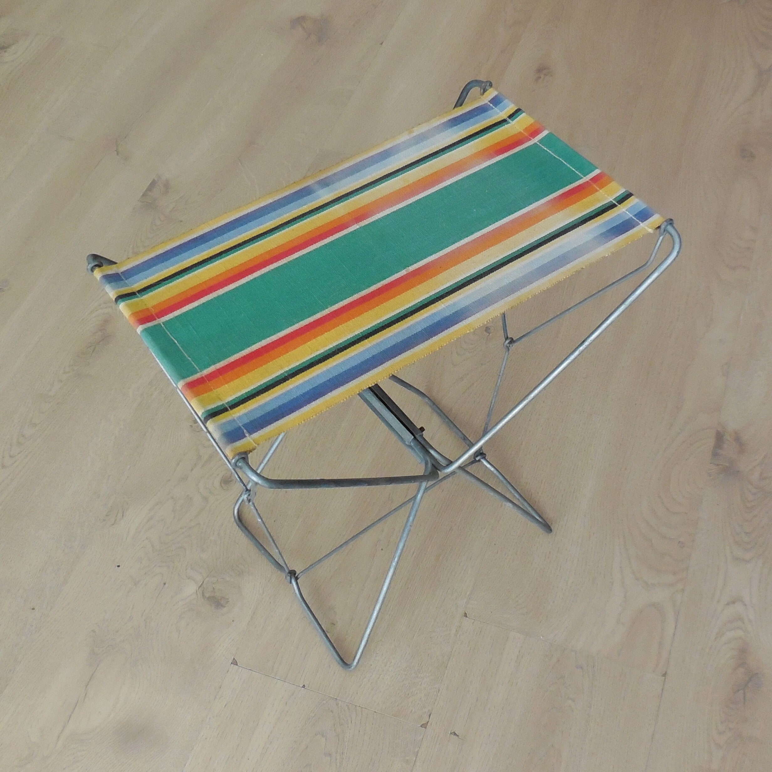 Siège / Tabouret pliant tissu vintage - Équipement caravaning