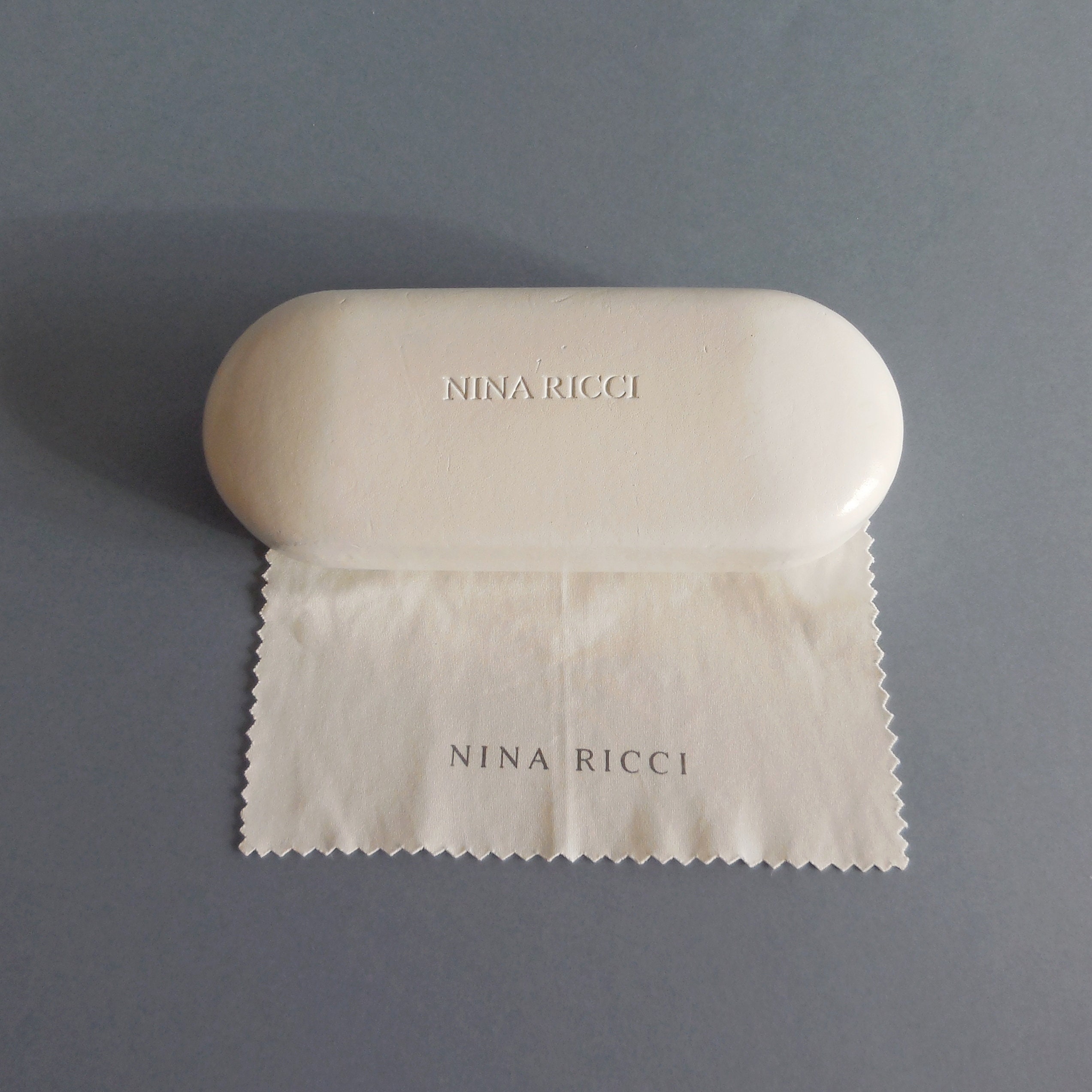 Étui à Lunettes Rigide Nina Ricci - Blanc - Neuf