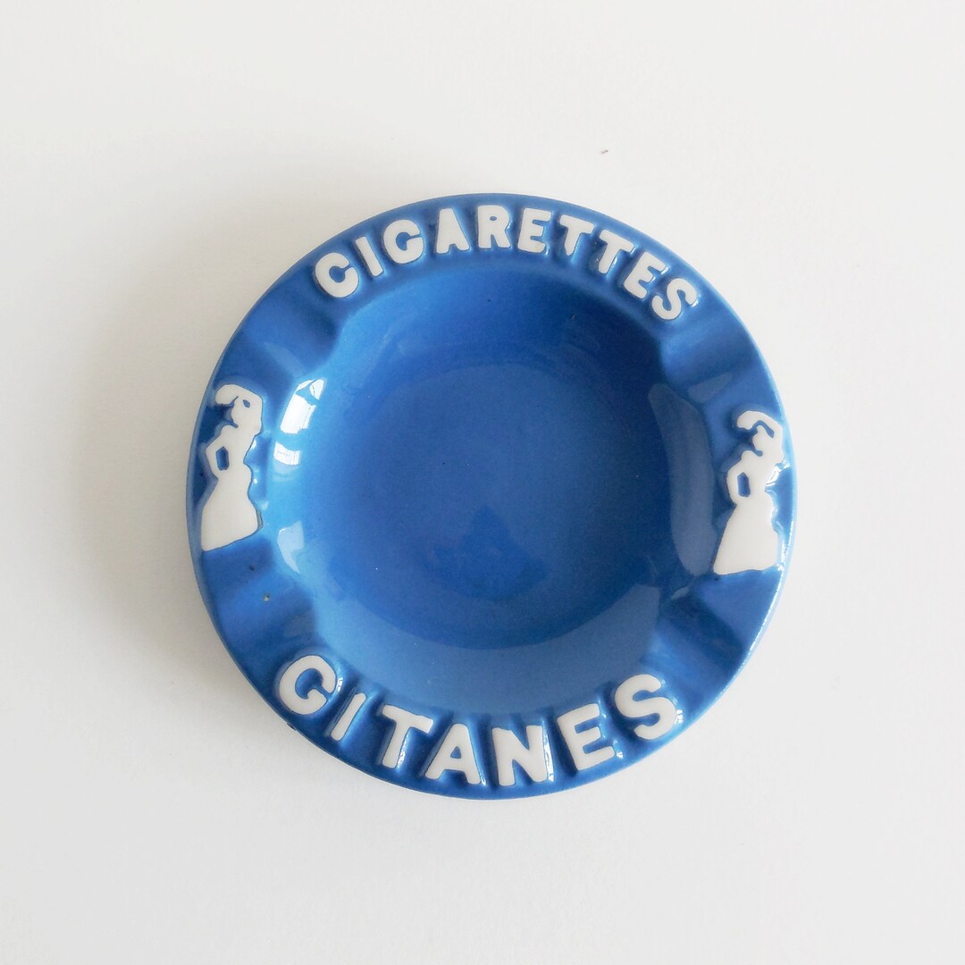 PIN'S ANCIEN RÉTRO Gitanes Blondes, badge publicitaire vintage