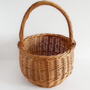 Panier ancien en osier