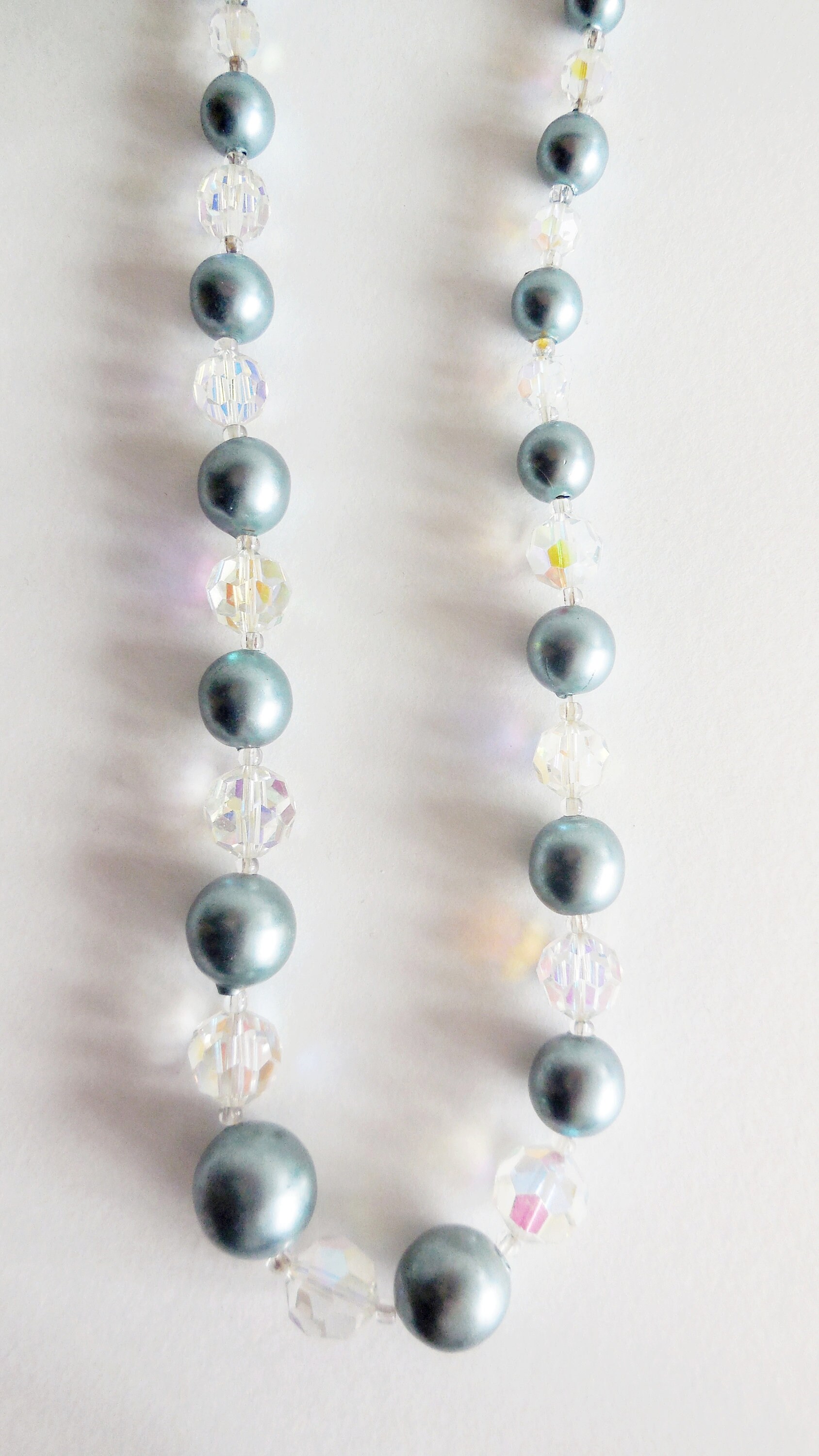 Collier Vintage Perles Opaline Bleues De Formes Différentes - Bijou Rétro - Occasion