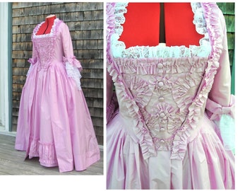 18th Century Silk Taffeta Robe à l'Anglaise (English gown) in Lilac Pink - Hand-sewn & historically accurate - Larger Size - See details