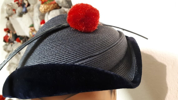 DUBY of NEW YORK, forties hat in navy faux straw,… - image 3