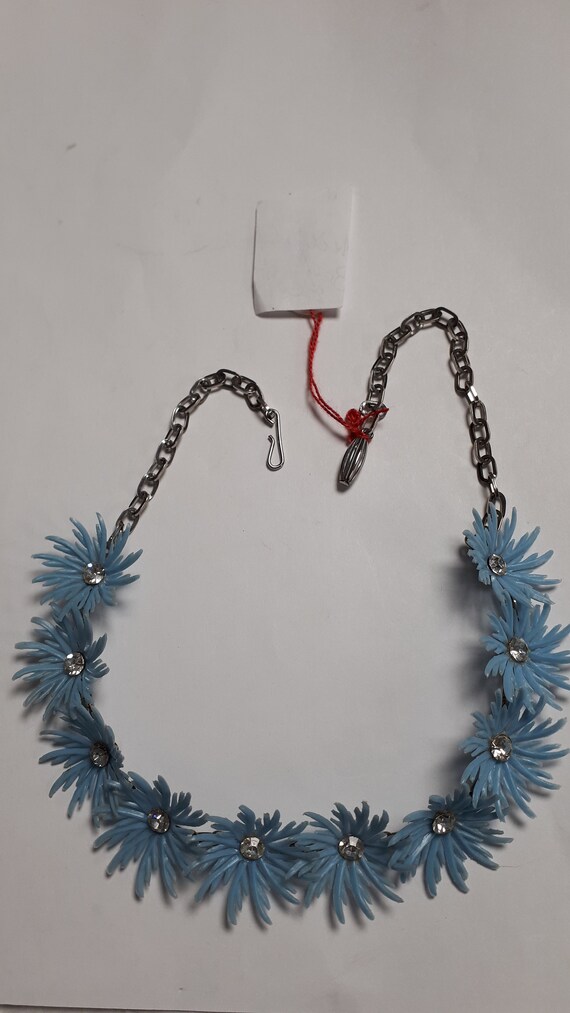 Blue soft plastic feathery floral necklace, RS ce… - image 5