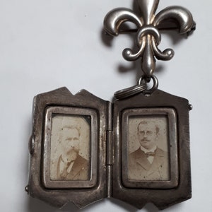 Locket sterling silver, fleur de lys, circa 1850, brooch or pendant