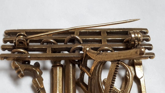 MINIATURE TOOLS solid brass brooch, incredible wo… - image 6