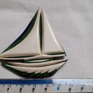 Vintage GALALITH sailing boat brooch, green, blue and white, laminated layers.