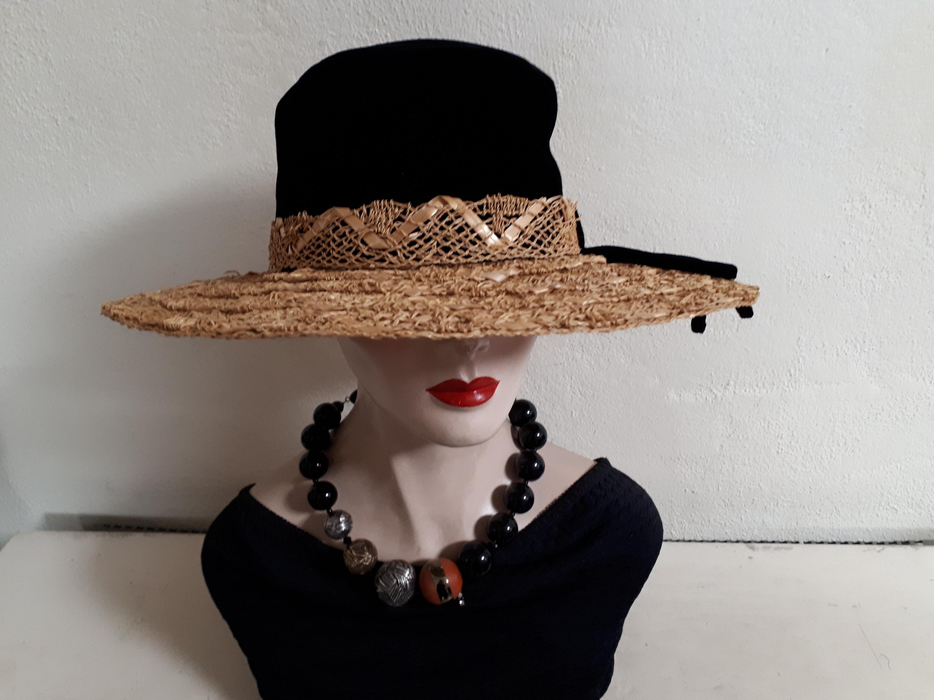 Shoemari Straw Hat with necklace Heart Straw Hat – Jennifer Miller Jewelry main image 4