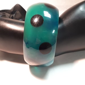 BLUE MOON lucite bangle with 8 black dots, vintage nineties, artisan, small size