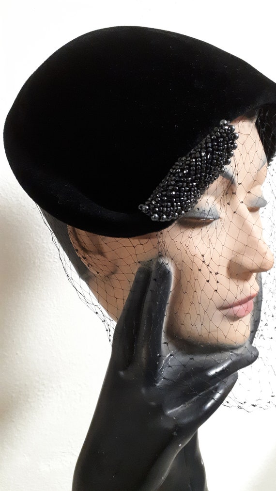 ELSA SCHIAPARELLI vintage cocktail hat, black sil… - image 2