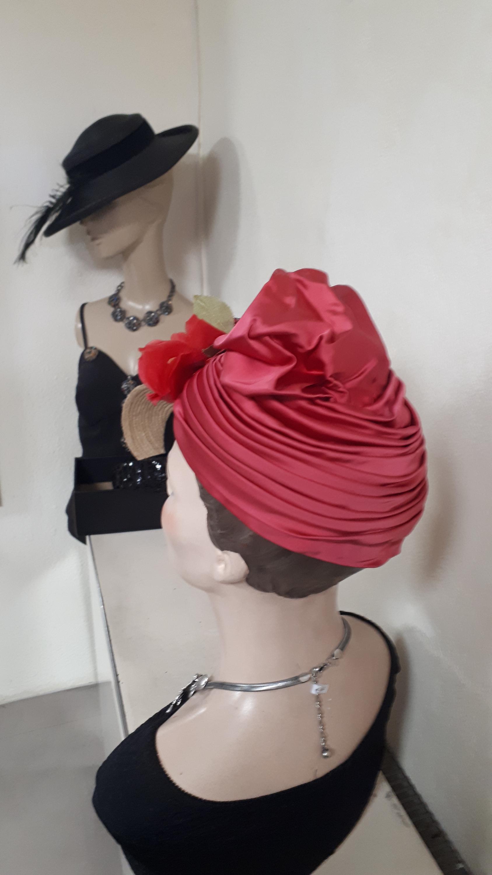Elsa Schiaparelli black satin sequined turban size 22 Dior and Schiaparelli bring historical reverence to Haute  main image 2