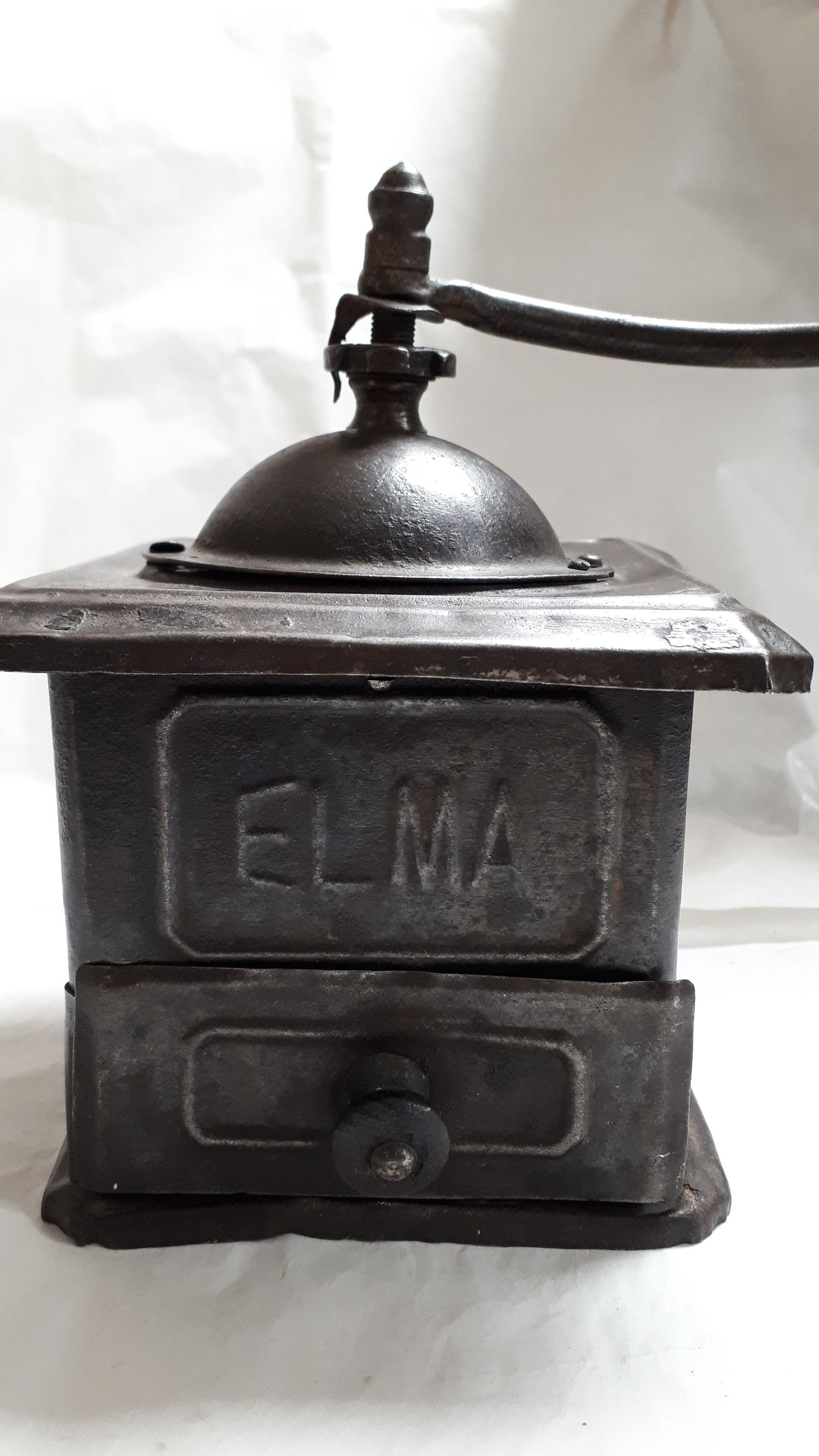 Elma, el molinillo de toda la vida para moler el café al momento