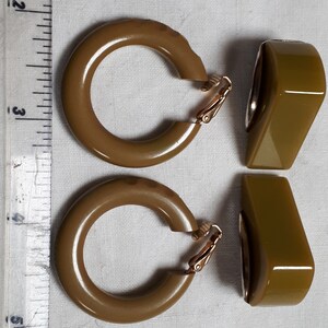 GREEN VINTAGE bakelite clip earrings, 2 pairs - hoops and wedges, pea soup