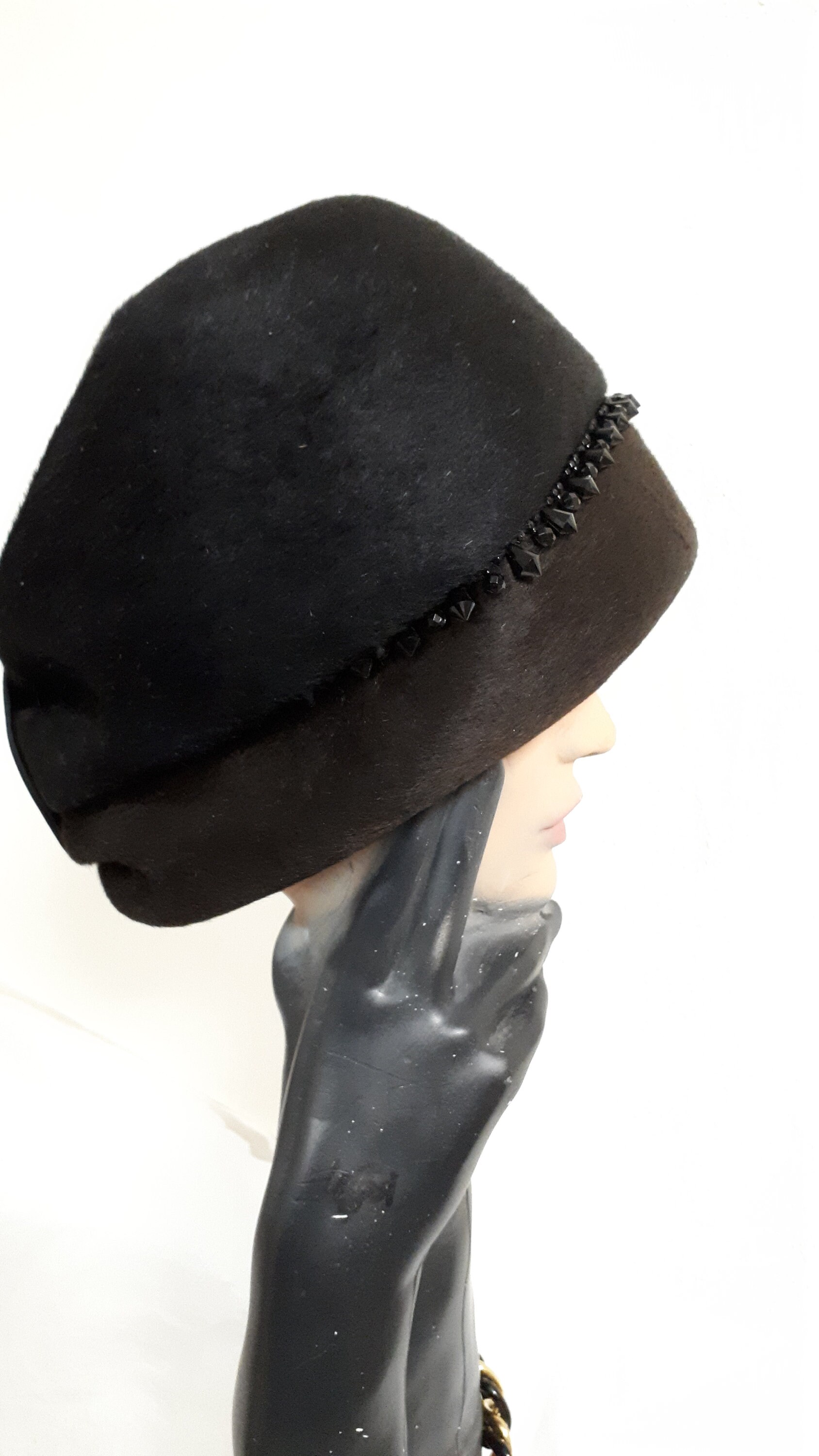 ELSA SCHIAPARELLI Cloche Style Vintage Hat Black & Brown  display picture 1